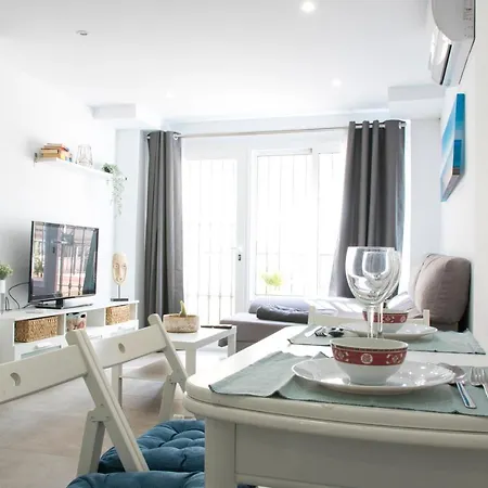 Sea Iruhouse Apartment Malaga Exterior photo